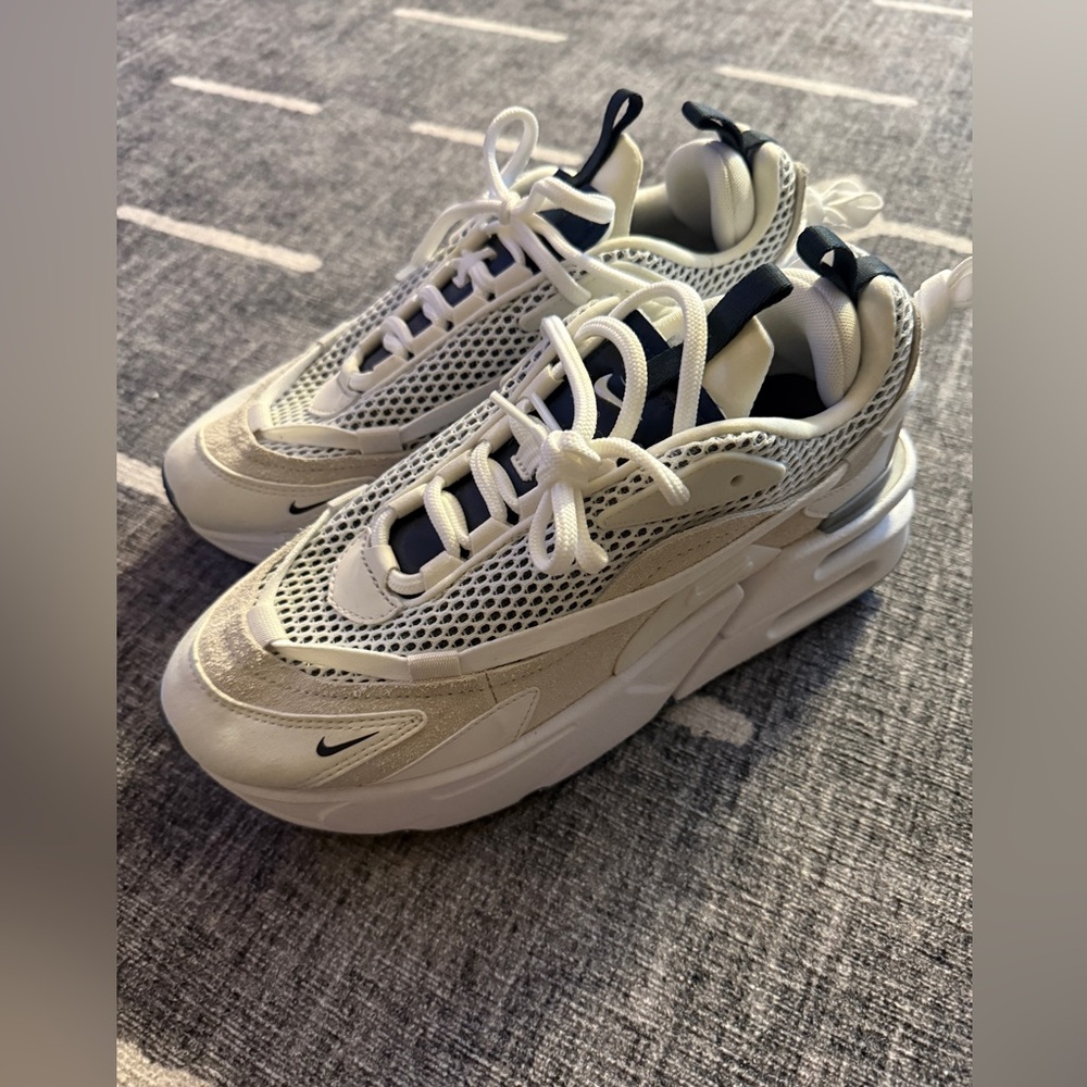 Nike furyosa
